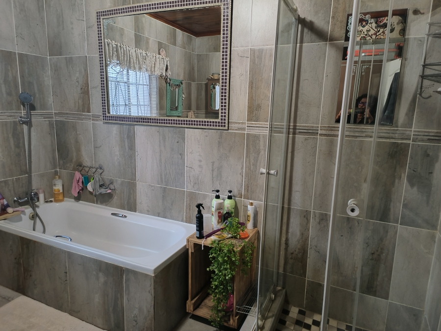 3 Bedroom Property for Sale in Grimbeeck Park North West